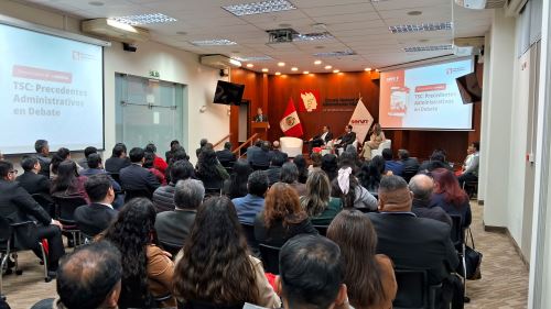 El Decreto legislativo N°1682, establece el marco normativo para habilitar, garantizar y fortalecer el funcionamiento de la Escuela Nacional de Administración Pública (ENAP) y robustecer el servicio civil peruano.