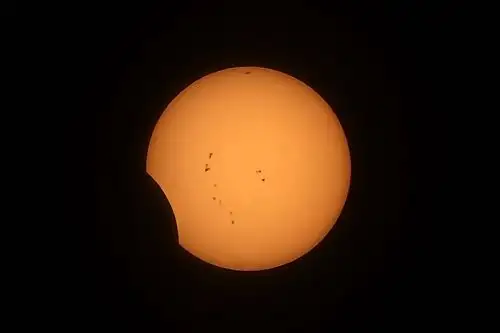 Eclipse solar parcial del 2 de octubre al 2% desde Arequipa, Perú. Foto: Jorge Andrés Concha / @jgeandres