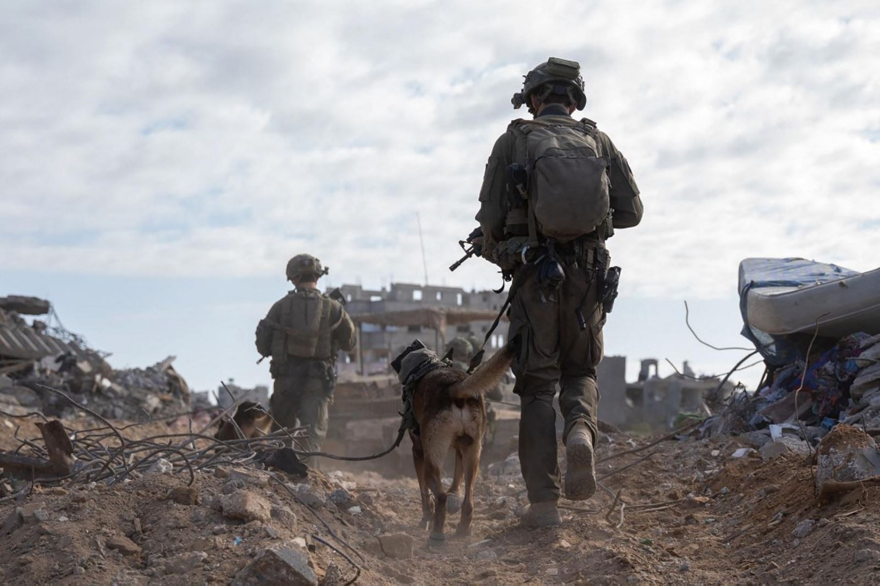 Fotografía difundida por el ejército israelí el 3 de octubre del 2024 muestra a tropas israelíes operando sobre el terreno en la Franja de Gaza en medio de la continua guerra entre Israel y Hamás. Foto: AFP