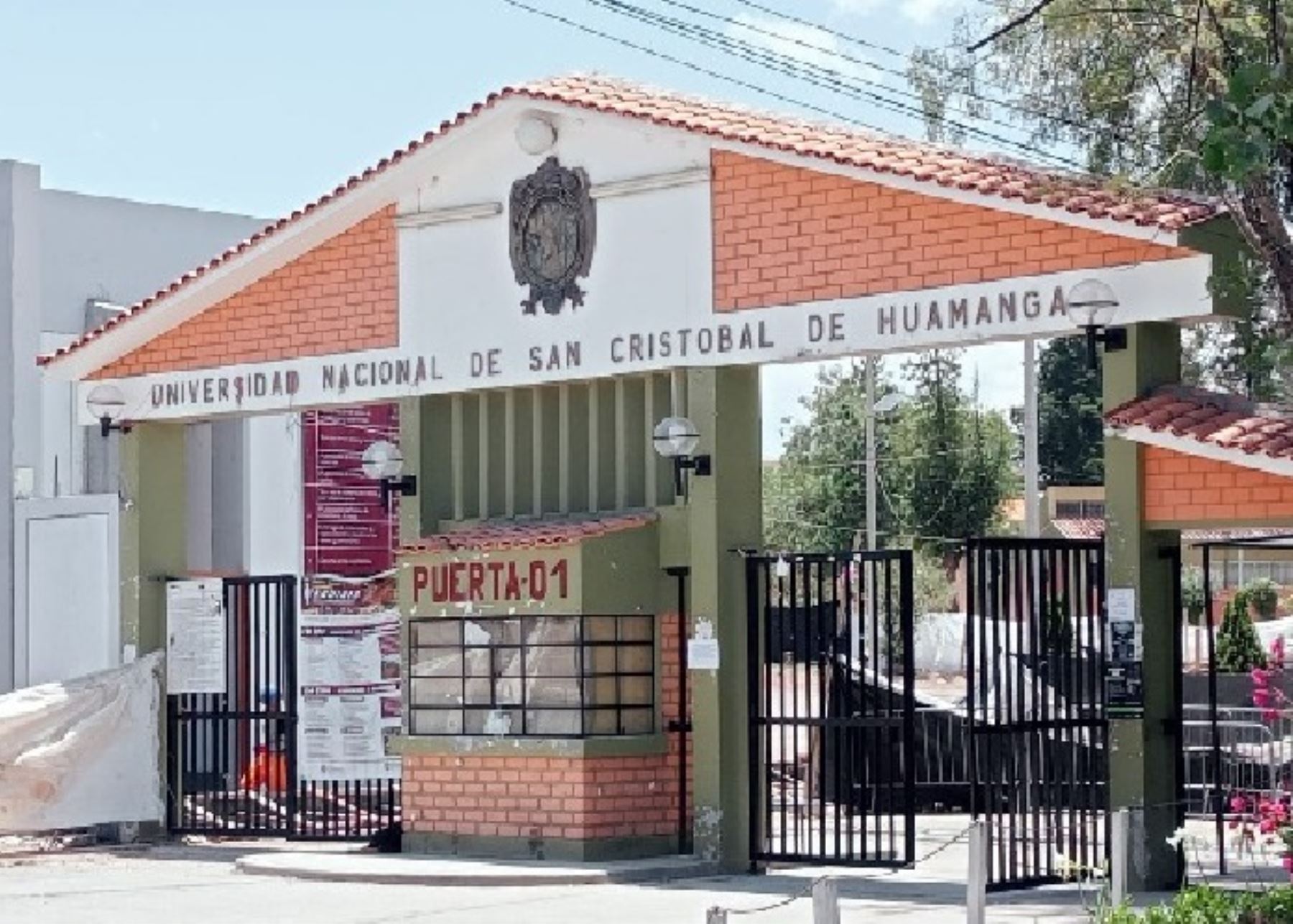 Sunafil paralizó una obra de construcción civil en el interior de la Universidad San Cristóbal, en Ayacucho, tras detectar riesgos graves. ANDINA/Difusión