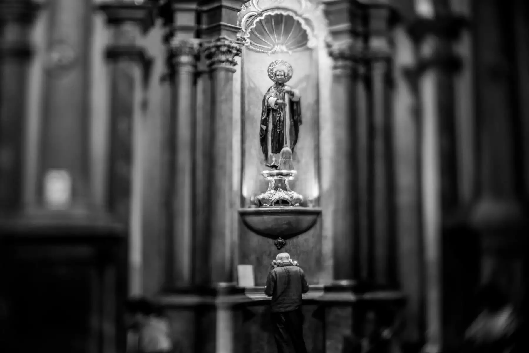 El viernes 1 de noviembre, el Cristo Moreno recorrerá, a partir de las 12.00 horas, la avenida Tacna, Jr. Callao, Jr. Chancay, Av. Emancipación y finialmente la Av. Tacna para ingresar al Convento de las Nazarenas. Foto: ANDINA/Luis Iparraguirre