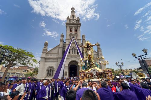 Ica se prepara para celebrar la festividad en honor al Señor Crucificado de Luren, patrón religioso de esta ciudad. Las actividades centrales comienzan el jueves 10 de octubre. Foto: Genry Bautista