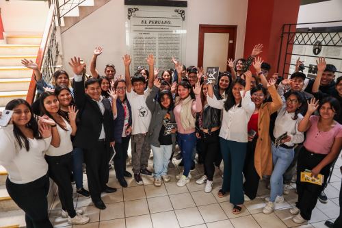 Estudiantes de instituto de Chosica visitan el Diario El Peruano y la Agencia Andina