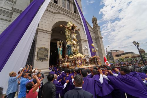 Procesión del Señor de Luren en Ica se realiza del 10 al 27 de octubre