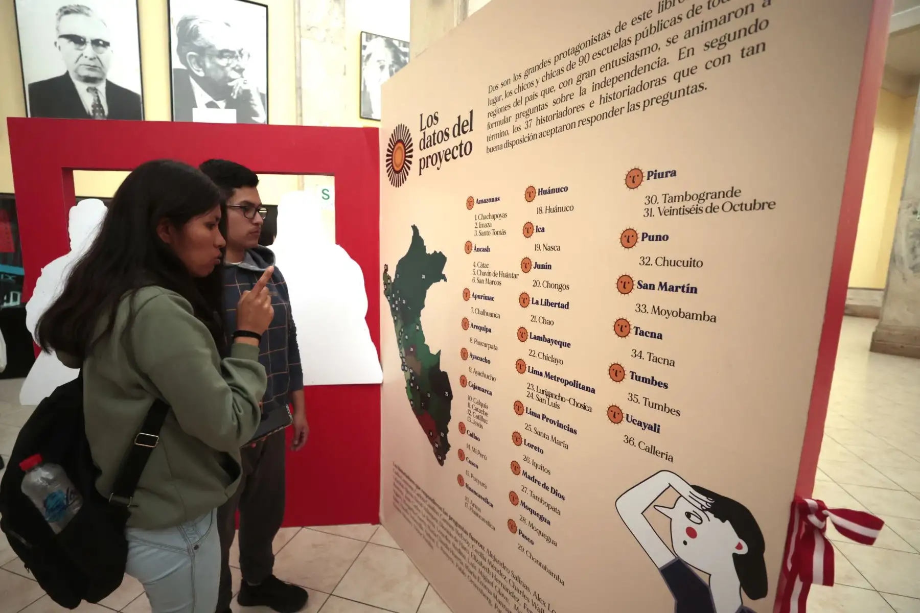 La Biblioteca Nacional del Perú, en coordinación con el Proyecto Especial Bicentenario, presenta la exposición “200 años después" Volumen 1, acerca de los principales hitos que marcaron la historia del Perú. 
Foto: ANDINA/ Vidal Tarqui
