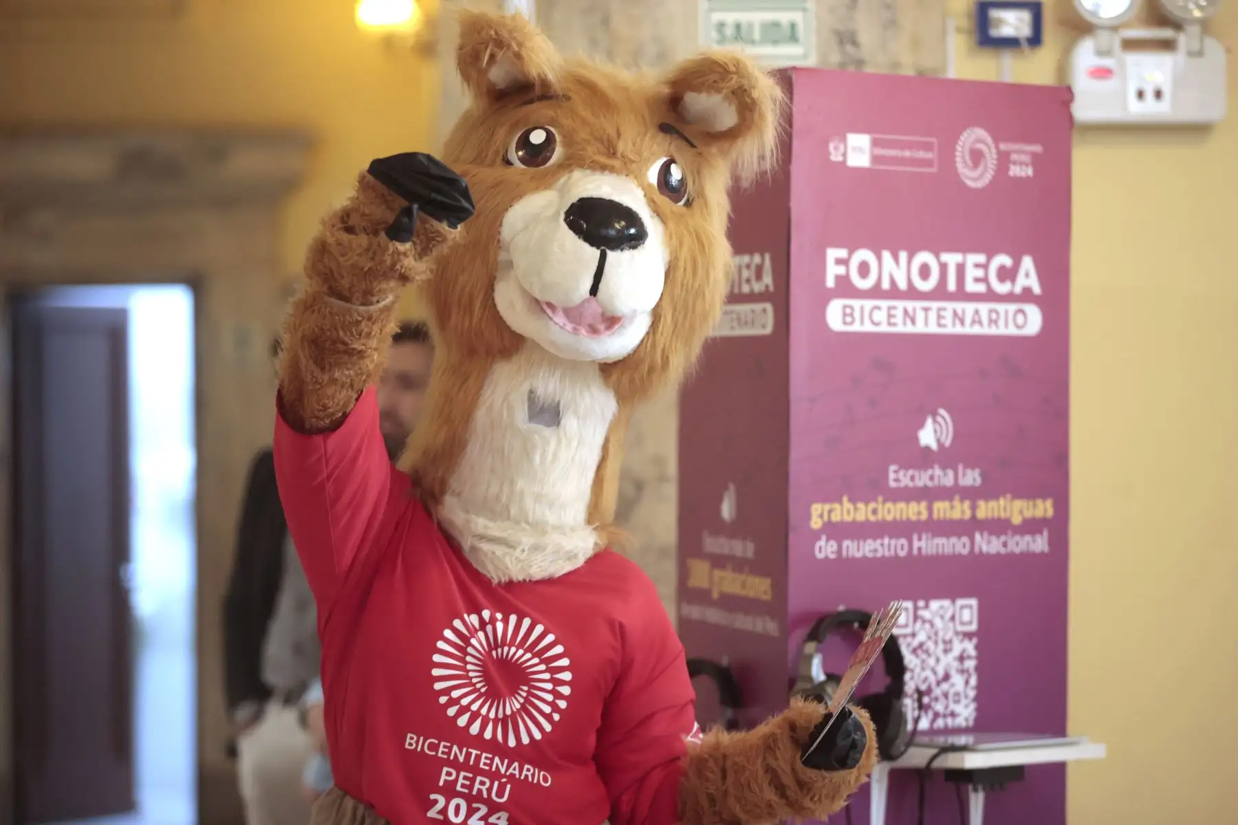 La Biblioteca Nacional del Perú, en coordinación con el Proyecto Especial Bicentenario, presenta la exposición “200 años después" Volumen 1, acerca de los principales hitos que marcaron la historia del Perú. 
Foto: ANDINA/ Vidal Tarqui