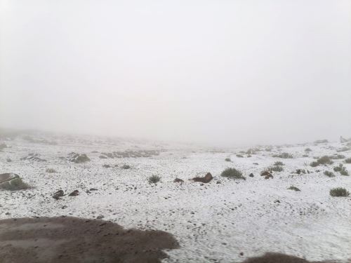 Nieve, granizo, aguanieve y lluvia de moderada intensidad se presentará en la zona andina de Tacna desde hoy lunes 7 hasta el jueves 10 de octubre, advirtió el Senamhi. ANDINA/Difusión