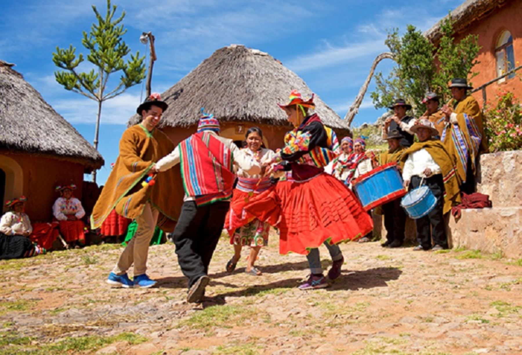 Dos iniciativas del Mincetur, referidas al turismo comunitario, fueron reconocidas como buenas prácticas en gestión pública 2024.