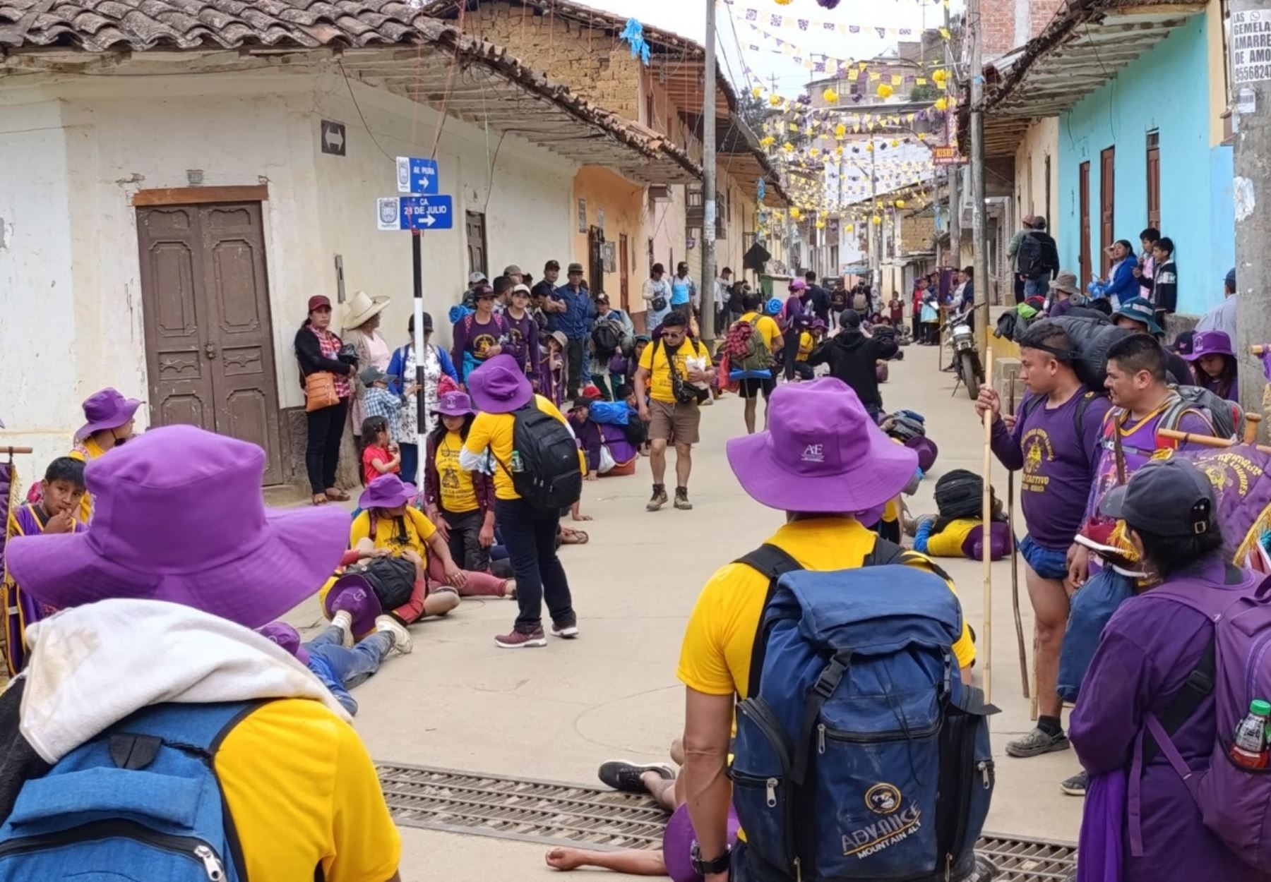 Miles de devotos, provenientes de diversas zonas de Perú, peregrinan hasta Ayabaca para rendir homenaje al Señor Cautivo. Foto: cortesía Ayabaca Noticias.