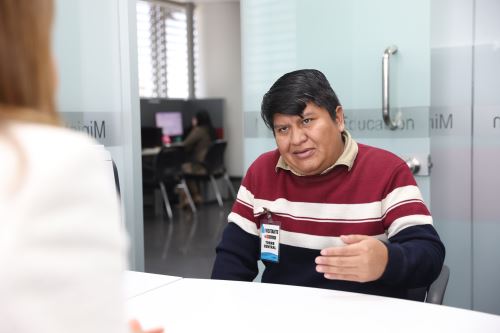 El odontólogo huanuqueño Roe Mío López Toribio, de 37 años, seguirá estudios de doctorado en Medicina Forense en China. Foto: ANDINA/Minedu