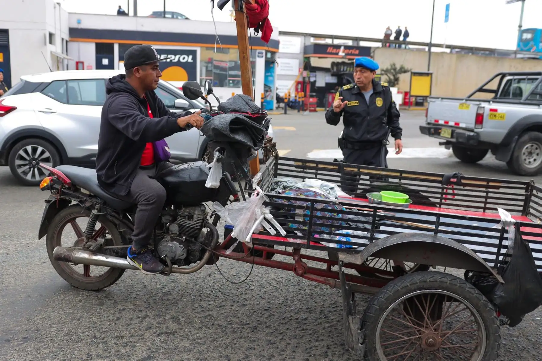 Policía Nacional del Perú realiza megaoperativo 