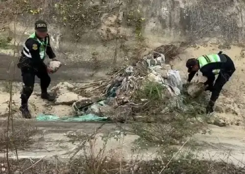 La Policía Nacional de Tumbes destruyó varios puentes clandestinos en la frontera de Perú con Ecuador.