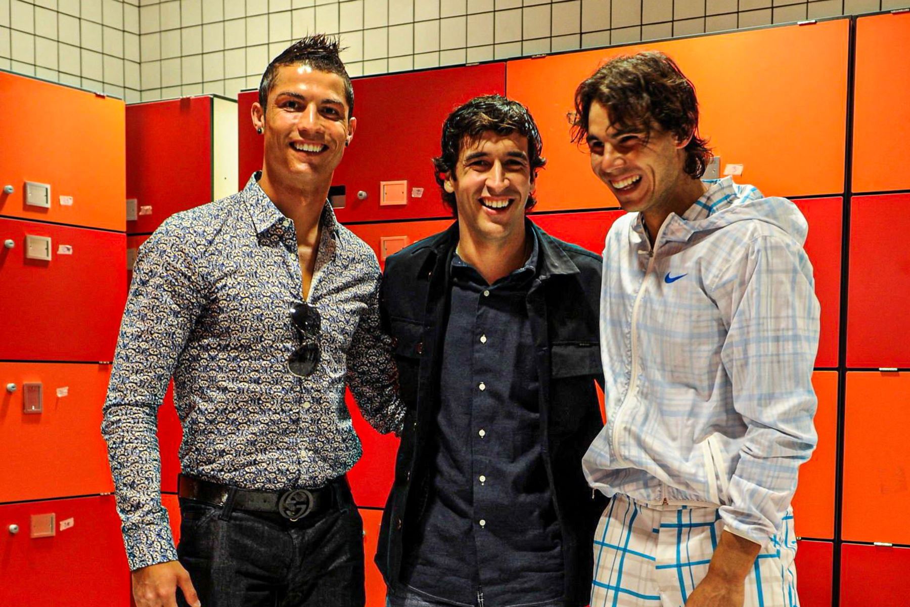 Cristiano Ronaldo junto a Raul Gonzalez y Rafael Nadal en Madrid.