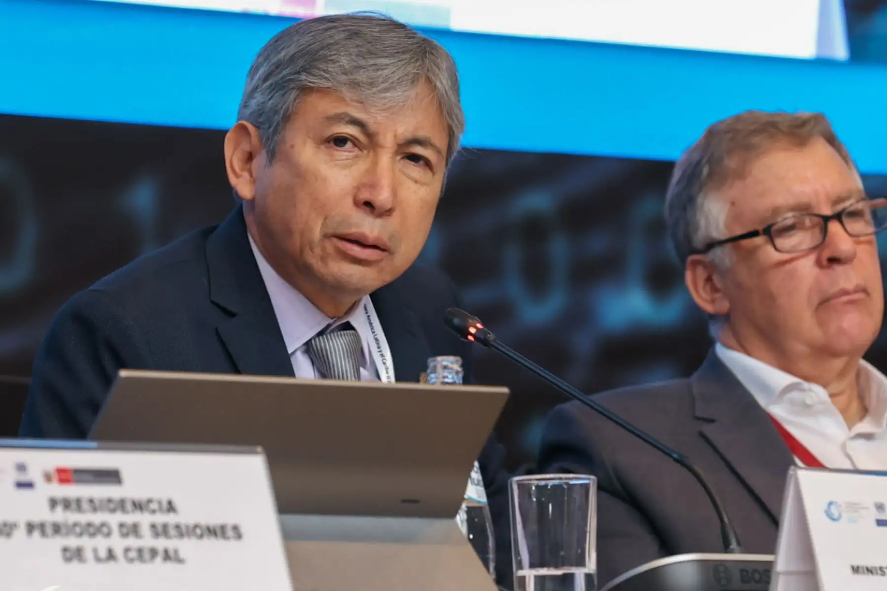 Intervención del ministro de Economía, José Arista en el marco de la mesa de trabajo: Cómo lograr un crecimiento más alto, sostenido, inclusivo y sostenible del cuadragésimo período de sesiones de la CEPAL

Foto: ANDINA/Juan Carlos Guzmán