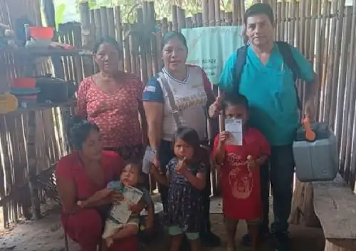 El Barrido nacional de vacunación contra el sarampión y la polio registra un avance de más de 60 % en niños de pueblos indígenas y originarios, destacó el Ministerio de Salud (Minsa). ANDINA/Difusión