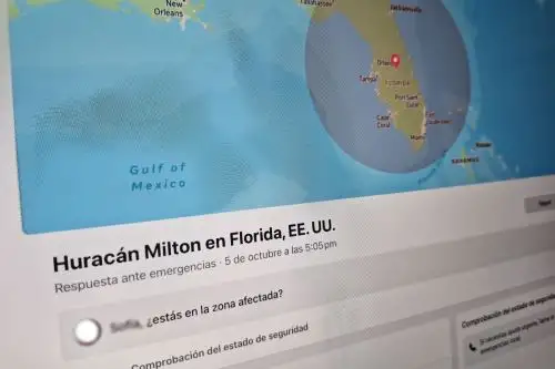 La plataforma "Respuesta ante emergencias" de Facebook permite que las personas afectadas por el huracán Milton informen a sus amigos que están bien
