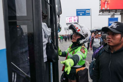 Imágenes del segundo día del paro convocado por grupos de transportistas en Lima y Callao