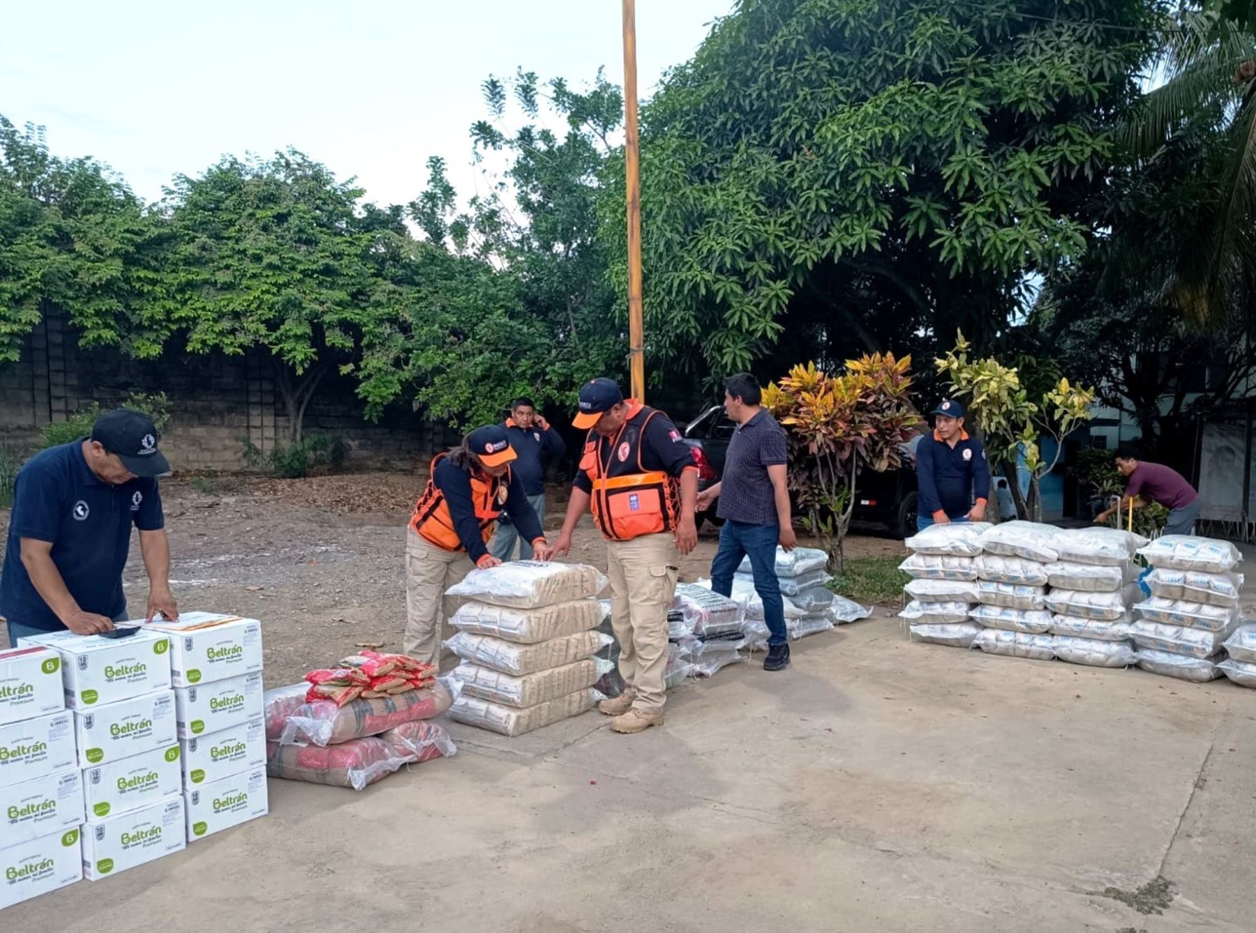 Cerca de siete toneladas de ayuda humanitaria entregó el Indeci al Gobierno Regional de Cajamarca para su distribución a las familias damnificadas y afectadas por los incendios forestales. Foto: ANDINA/difusión.