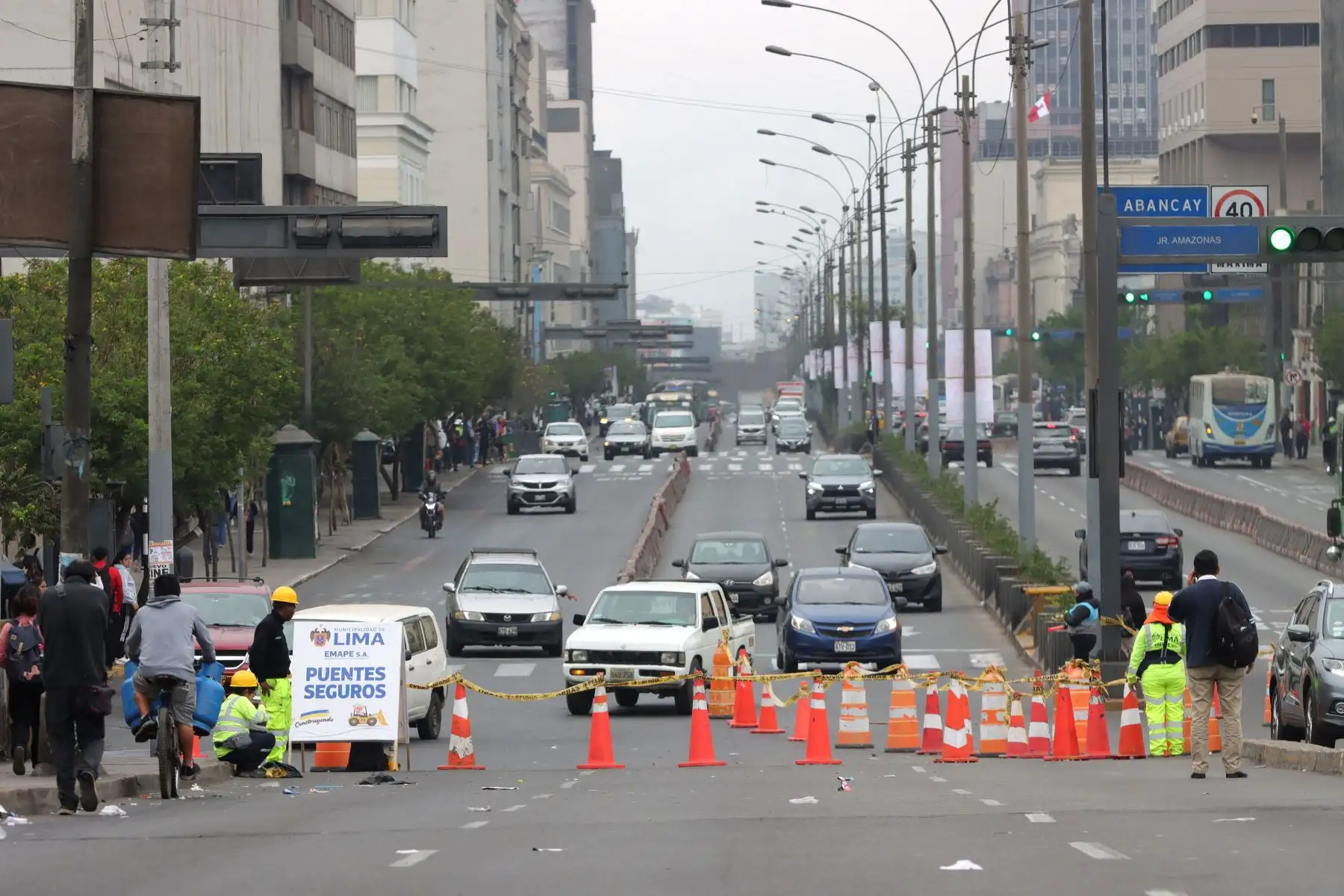 Cierre total del puente Ricardo Palma entre los distritos del Rímac y Cercado de Lima.