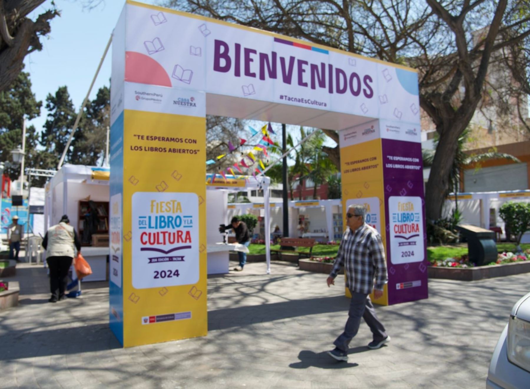 Tacna celebra desde hoy martes 15 hasta el domingo 20 de octubre la Fiesta del Libro y la Cultura Tacna - 2024. El certamen cultural promueve hábito de la lectura en niños.