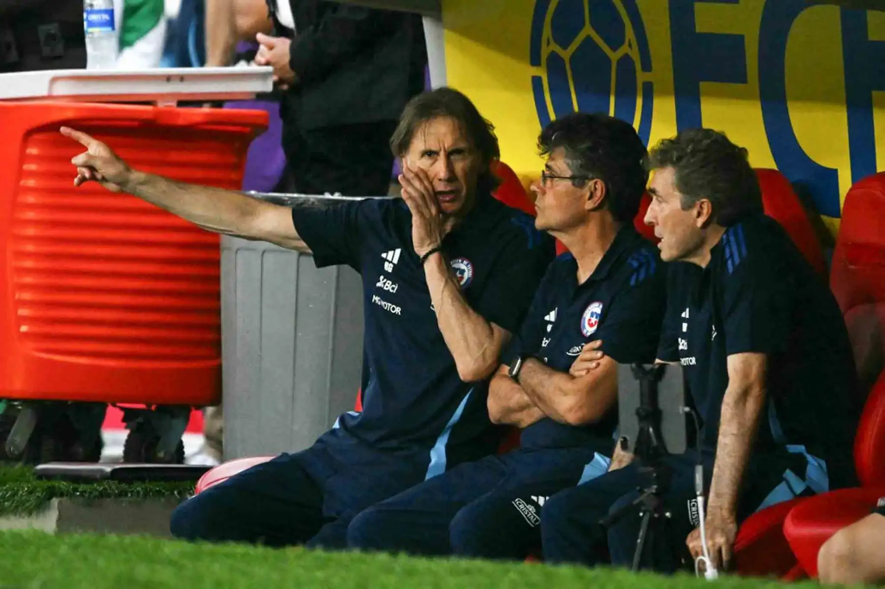 Chile ve su participación en el Mundial 2026 como un sueño casi imposible luego de la goleada 4-0 que le propinó Colombia.  Foto: AFP