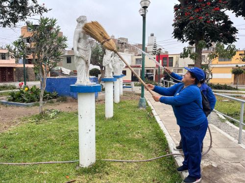 El Servicio de Gestión Ambiental de Trujillo realizó en lo que va del año más de 400 intervenciones para la recuperación de parques de la capital de la región La Libertad. ANDINA/Difusión