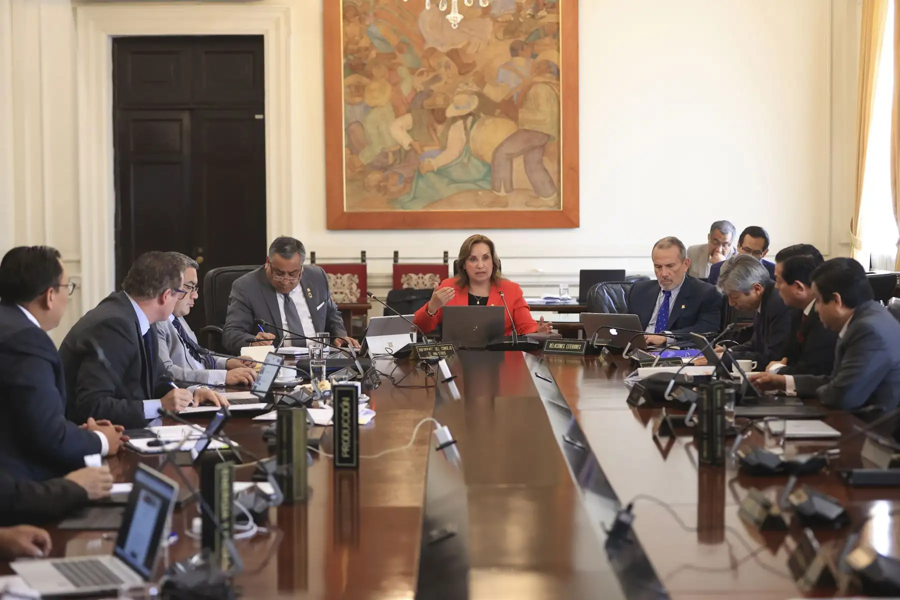 Presidenta Dina Boluarte lidera sesión del Consejo de Ministros. Foto: ANDINA/Prensa Presidencia