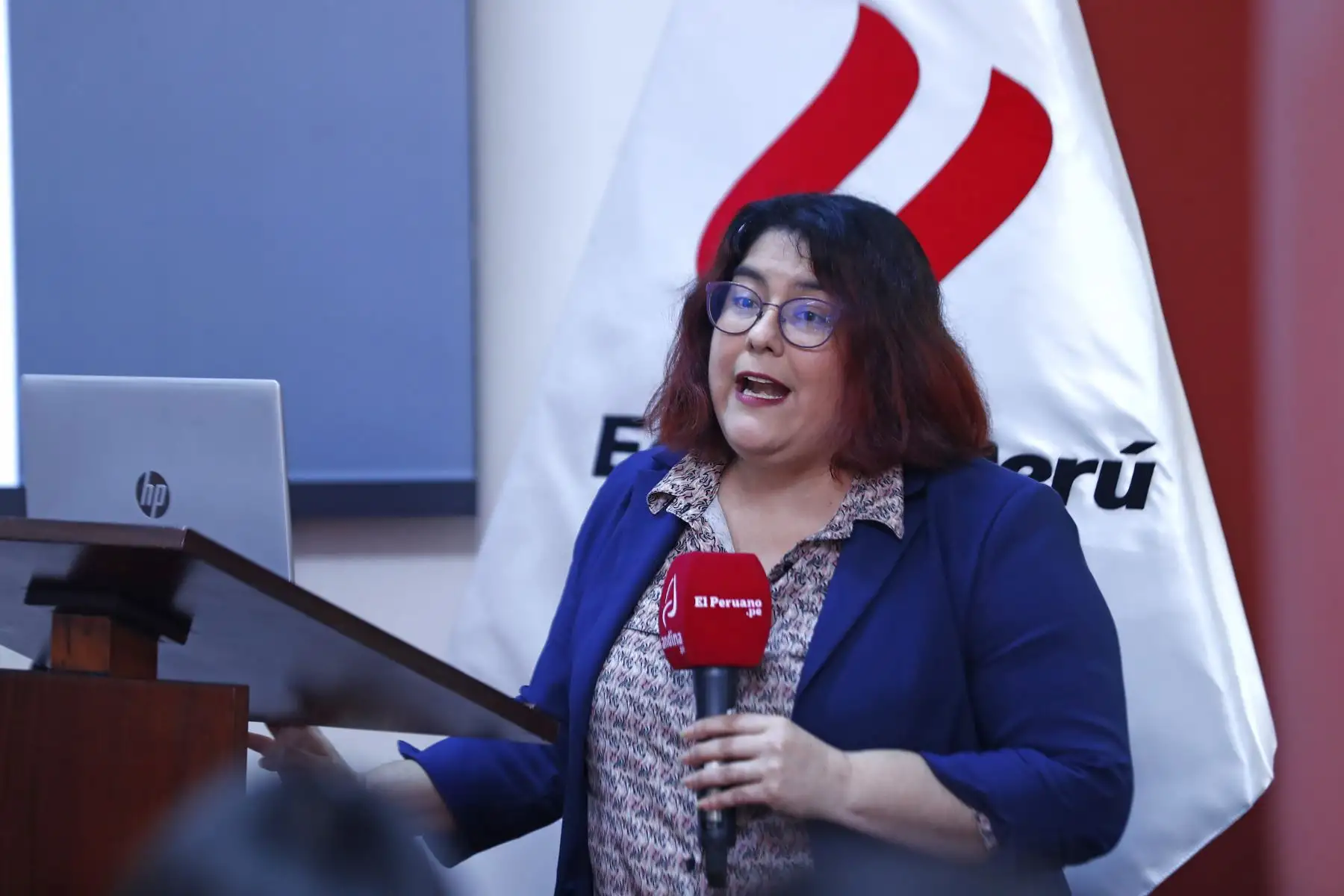 Estudiantes de cuarto ciclo de Ciencias de la Comunicación de la Universidad César Vallejo - Sede Callao, del curso de Producción y Realización Audiovisual, visitaron las instalaciones del Diario El Peruano y de la Agencia Andina para conocer el Museo Gráfico de Editora Perú y participar en la iniciativa Vive Andina, en donde periodistas de ambos medios de comunicación comparten sus experiencias con los estudiantes. Foto: ANDINA/Daniel Bracamonte