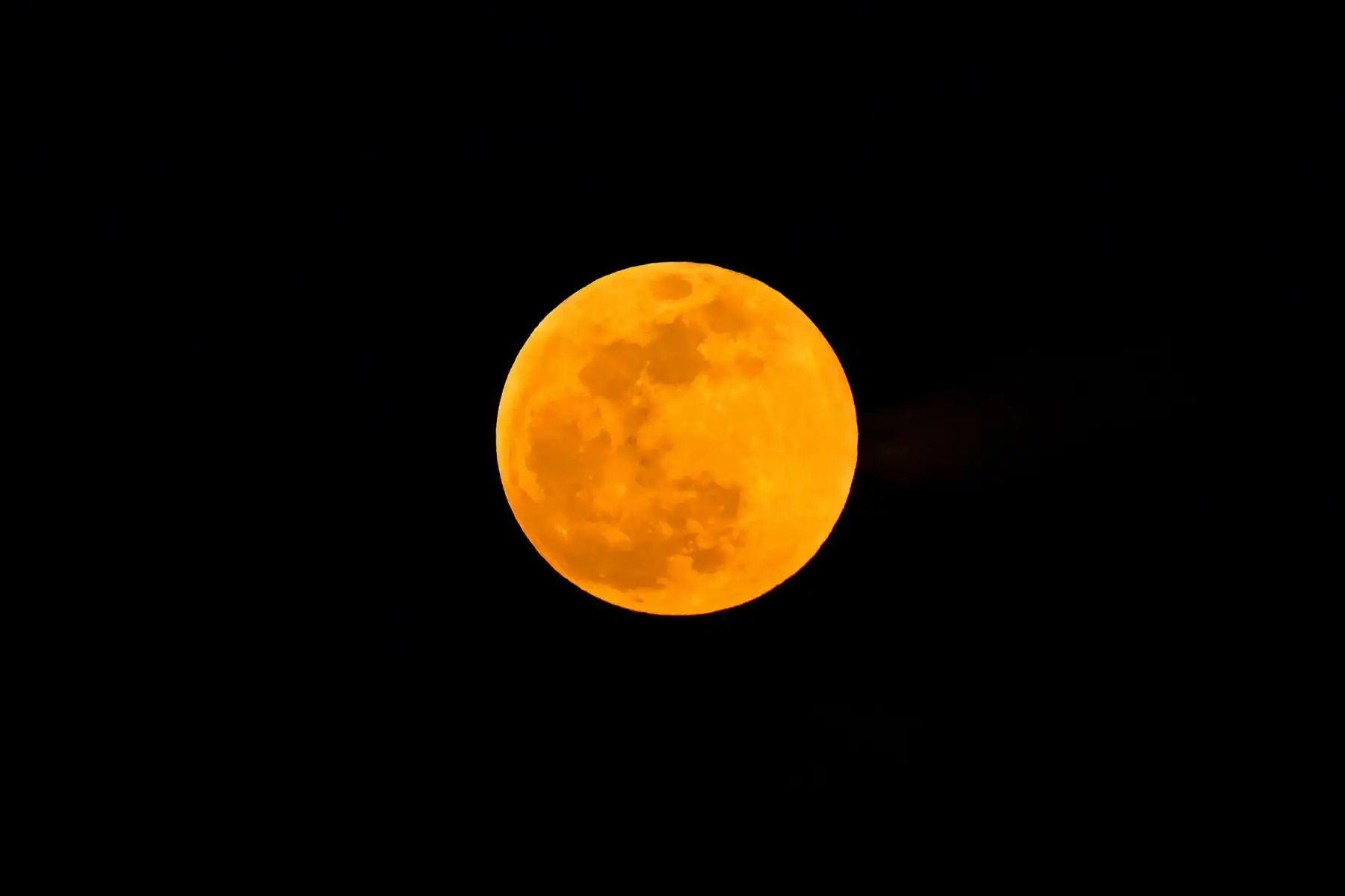 Una superluna se eleva sobre Singapur 

Foto:AFP