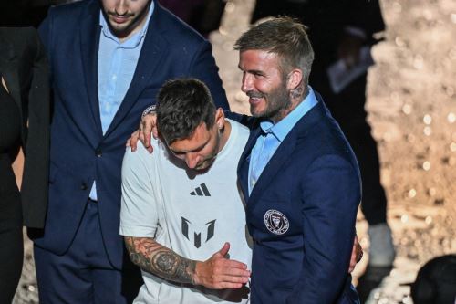 David Beckham se siente con Lionel Messi en su equipo