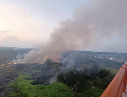 Un incendio forestal de proporciones afecta área boscosa en la cuenca del río Nanay, en el distrito de Punchana, cerca de la ciudad de Iquitos, región Loreto. ANDINA/Difusión