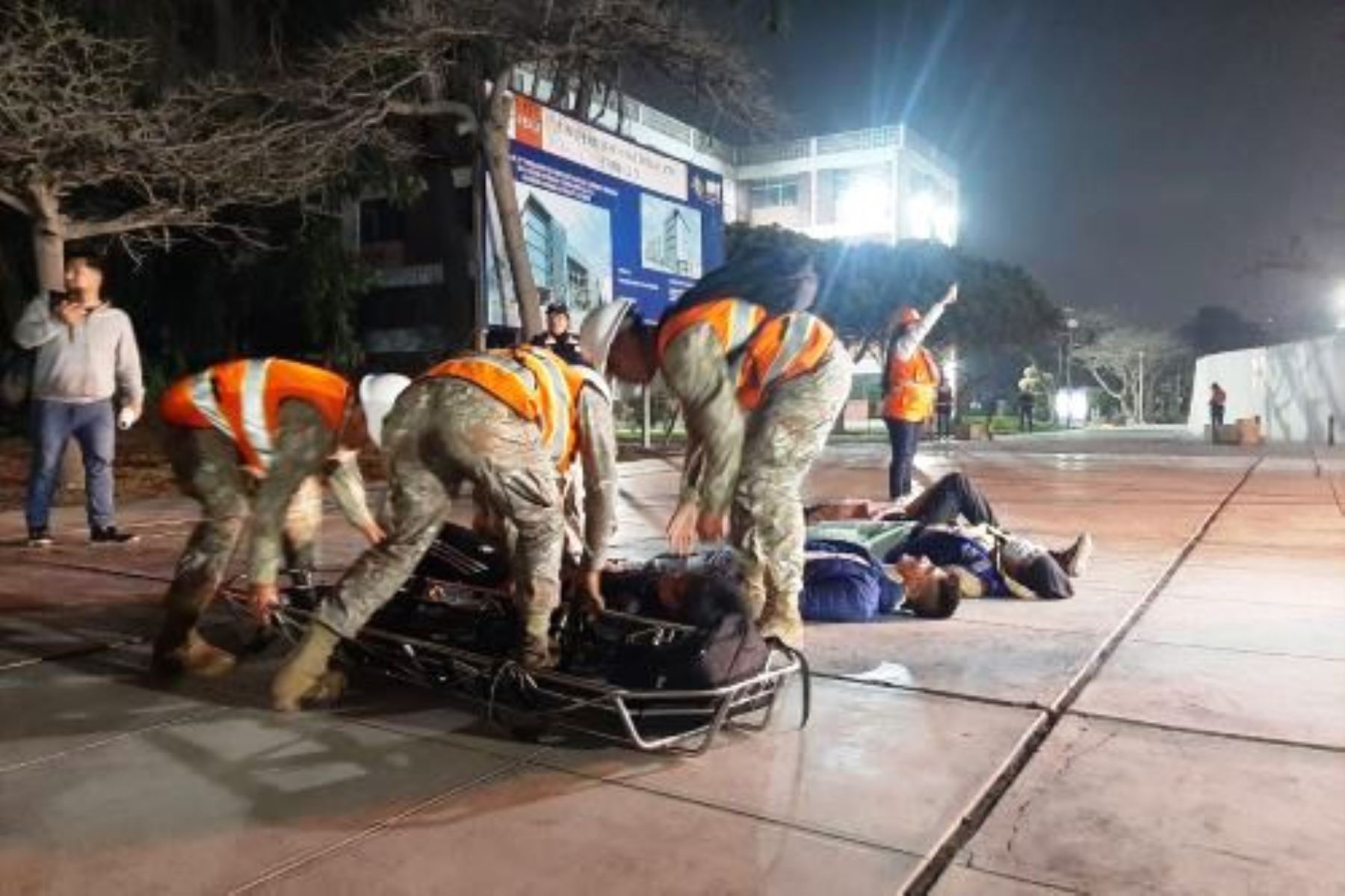 Se ha previsto cerrar algunas calles donde se practicarán las acciones de rescate a consecuencia del simulacro de sismo. Foto: ANDINA/Difusión