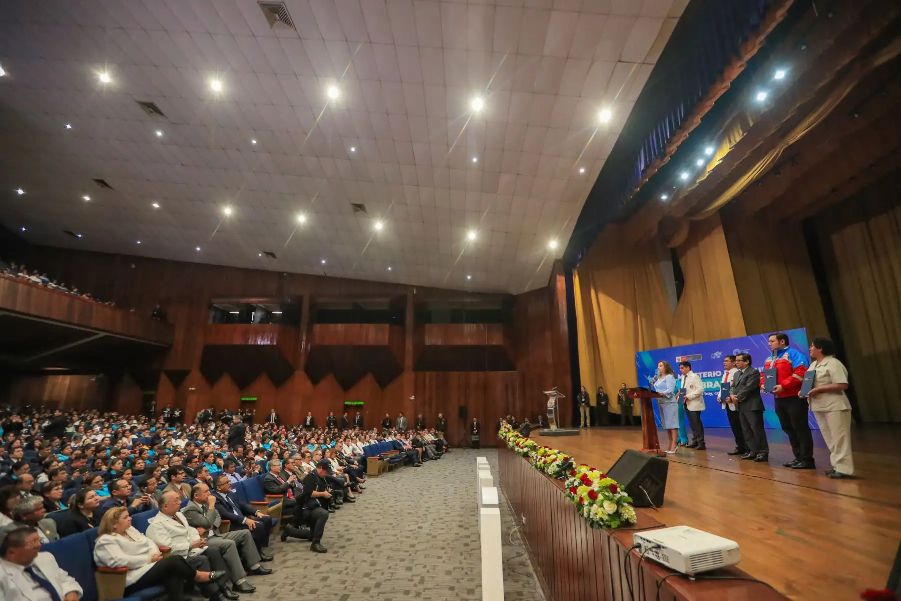 Ceremonia de Entrega de Resoluciones de Nombramiento del Personal Asistencial del Ministerio de Salud - MINSA, sus organismos públicos y las unidades ejecutoras. 
Foto: ANDINA/ Prensa presidencia