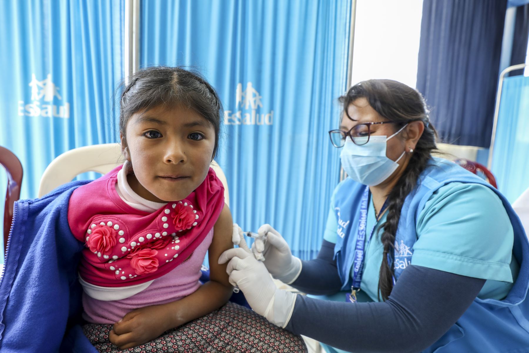 Esta vacuna debe aplicarse como medida preventiva ante el riesgo de casos importados de esta enfermedad altamente contagiosa. Foto: ANDINA/Difusión