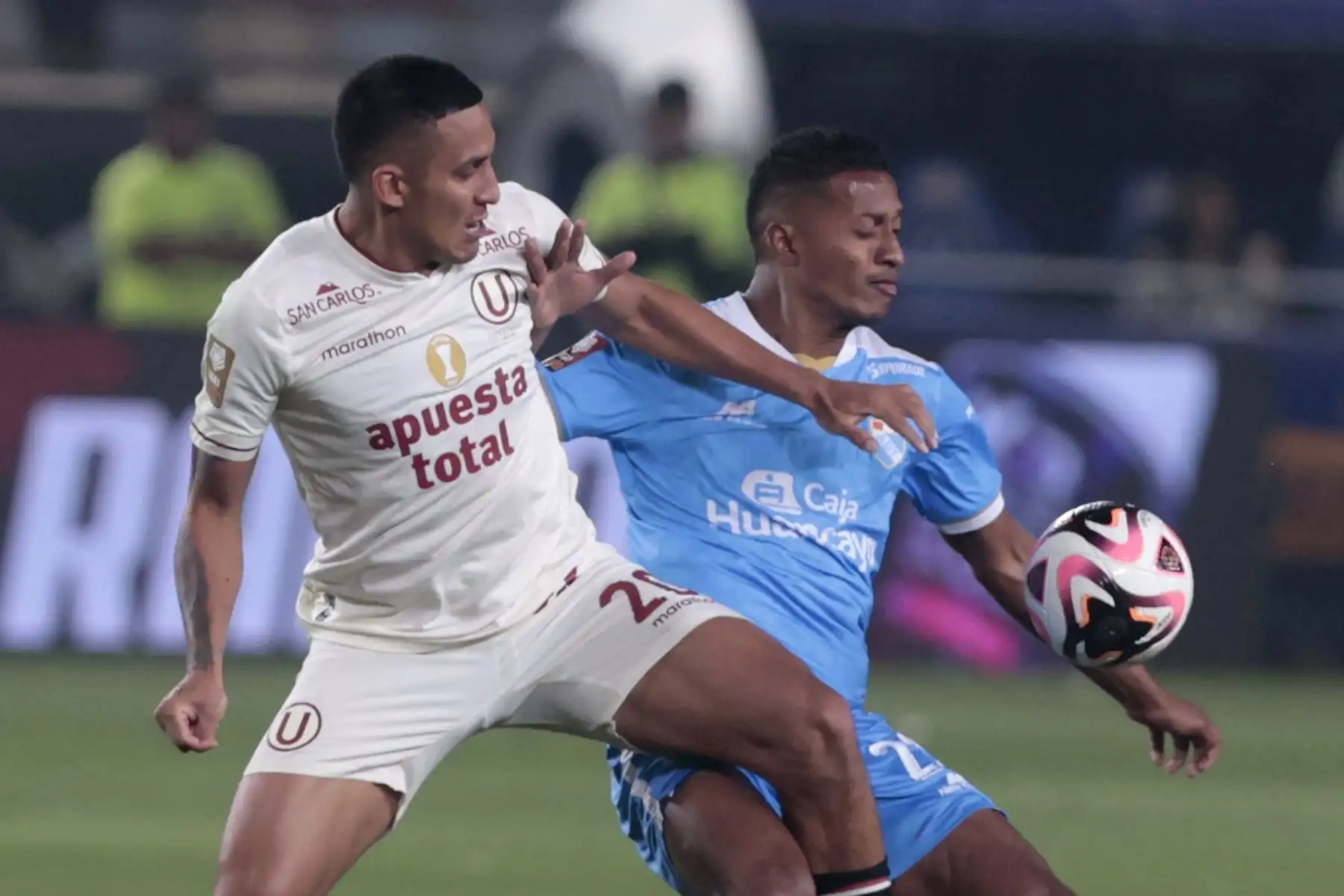Universitario de Deportes recibe a ADT de Tarma en el Monumental de Ate por la fecha 14 del Torneo Clausura. Foto: ANDINA/Vidal Tarqui
