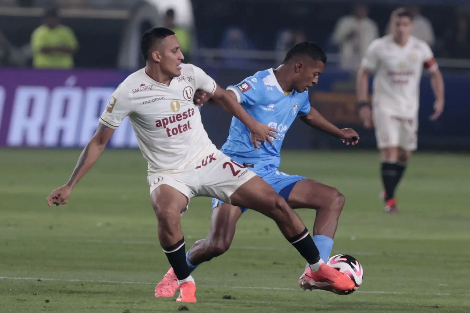 Universitario de Deportes recibe a ADT de Tarma en el Monumental de Ate por la fecha 14 del Torneo Clausura. Foto: ANDINA/Vidal Tarqui