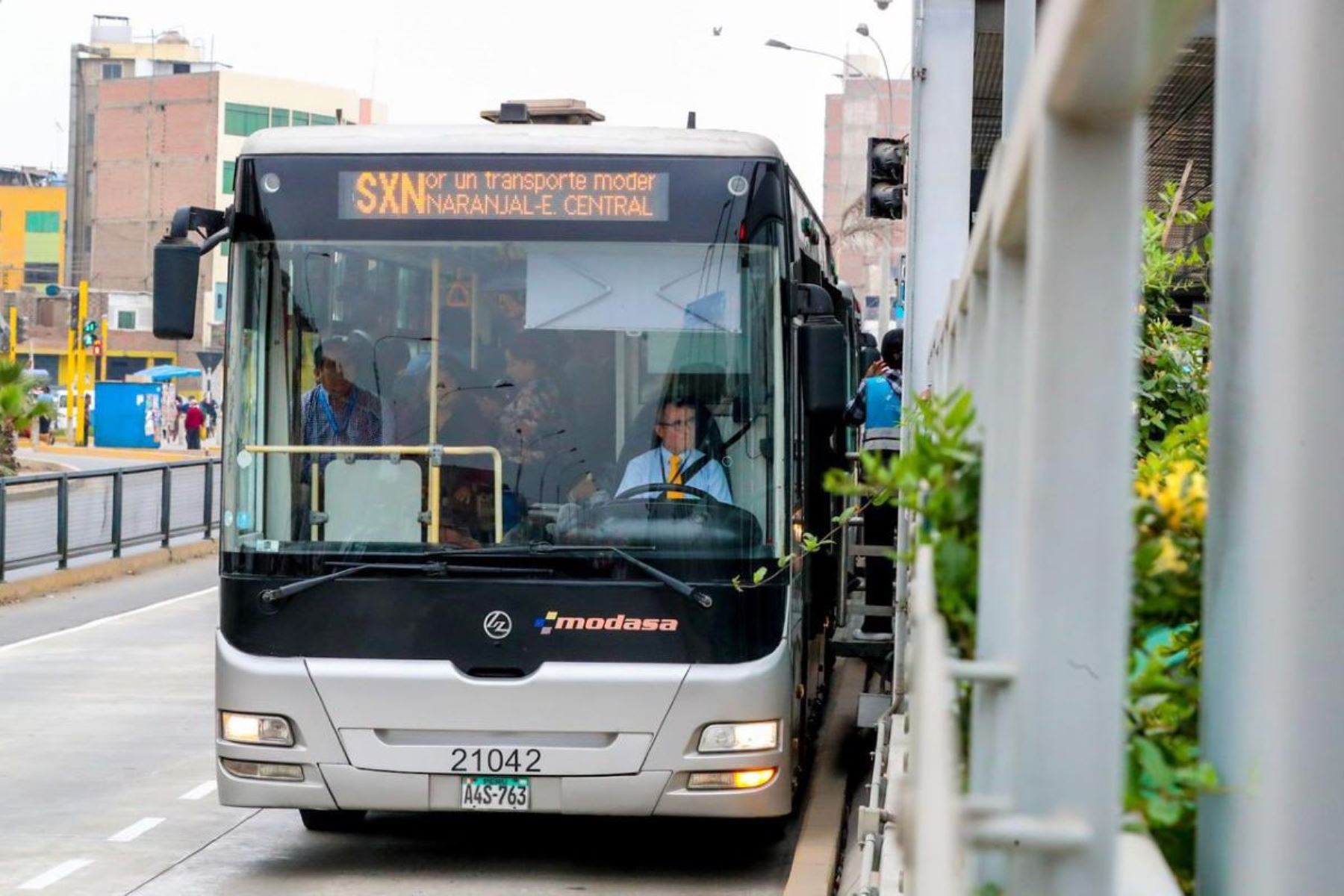 Desde hoy, el servicio Superexpreso Norte y la ruta alimentadora Torre Blanca amplían su recorrido hasta la estación 22 de agosto.. Foto: ANDINA/Difusión