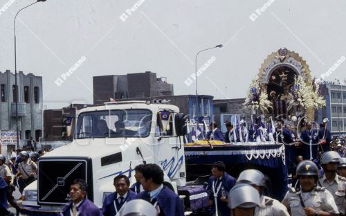 El Nazareno móvil, un recorrido de devoción a la imagen del Señor de los Milagros