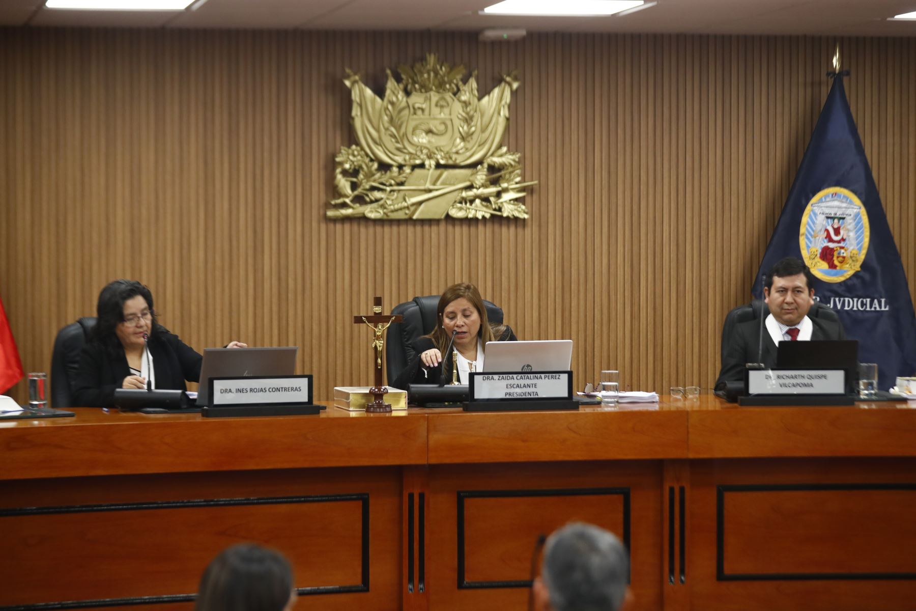 Tras varias horas de audiencia, el expresidente Alejandro Toledo fue sentenciado a 20 años de prisión efectiva, desde la sala de audiencias del penal de Barbadillo en Ate, el lunes 21 de octubre de 2024. Foto: ANDINA/Daniel Bracamonte