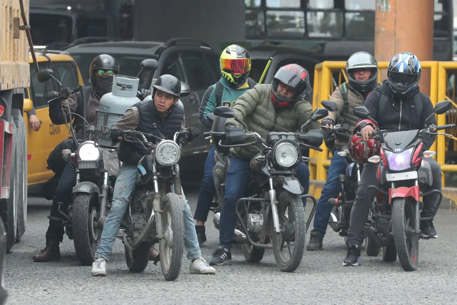 El Poder Ejecutivo se encuentra en la etapa final de la redacción de un decreto supremo que busca restringir la circulación de motocicletas con dos pasajeros en zonas declaradas en estado de emergencia. Foto: ANDINA/ Lino Chipana