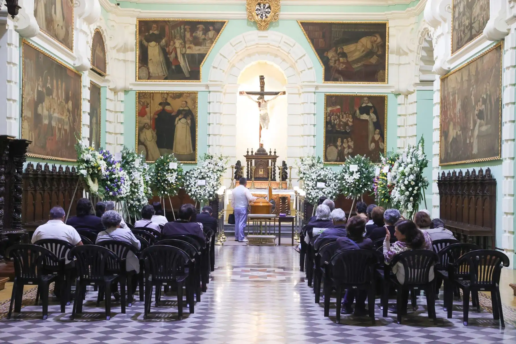Padre Gustavo Gutierrez es velado en la Sala Capitular  del Convento Santo Domingo. Foto: ANDINA/Melina Mejía