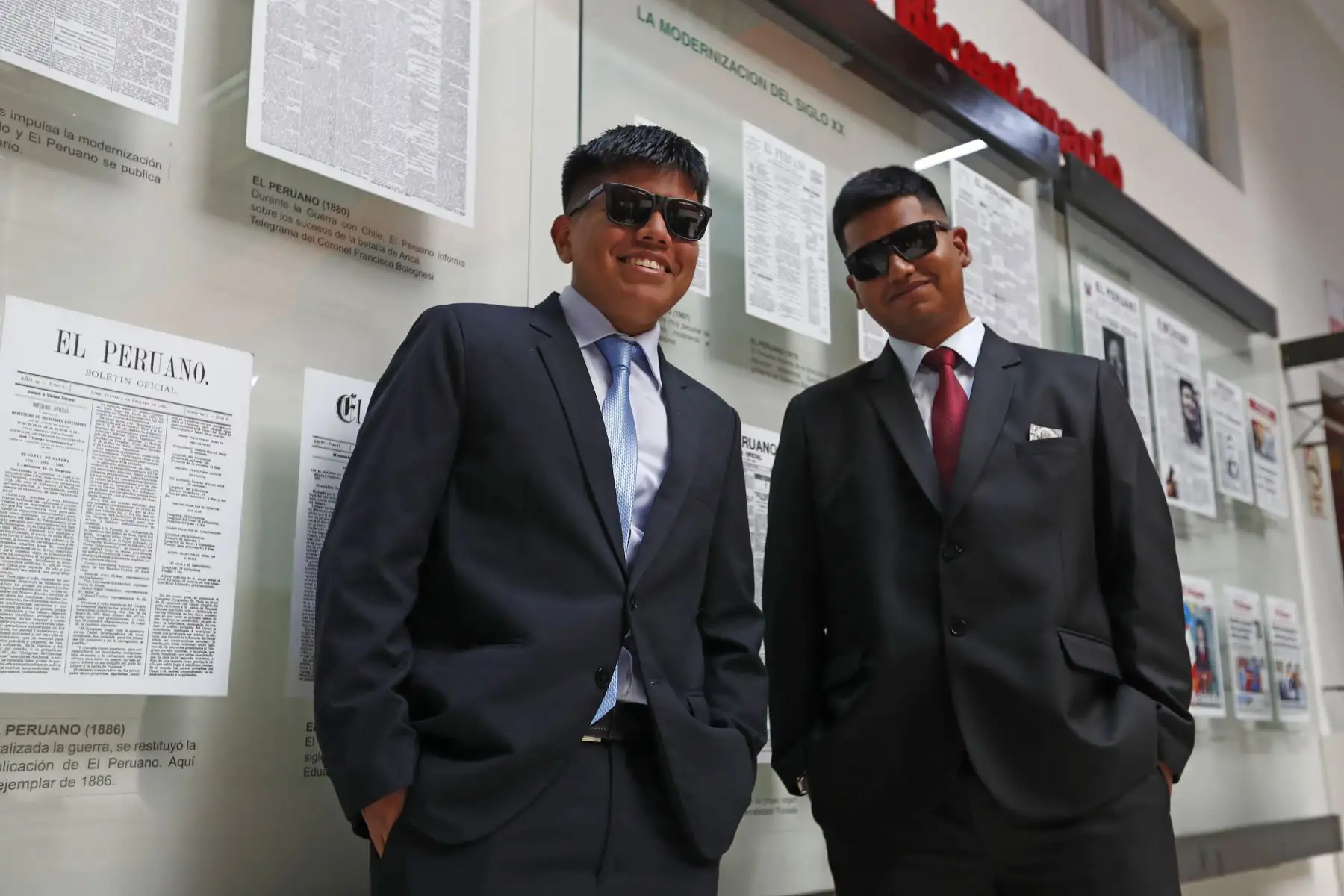 Estudiantes de sexto ciclo de Periodismo de la Universidad Jaime Bausate y Meza visitaron las instalaciones del Diario El Peruano y de la Agencia Andina para recorrer el Museo Gráfico de Editora Perú, y para escuchar las exposiciones de la iniciativa Vive Andina, en el que periodistas de ambos medios de comunicación comparten sus experiencias profesionales con los jóvenes. Foto: ANDINA/Daniel Bracamonte