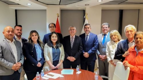 Peruanos en el exterior. Consulado de Miami celebra a los connacionales. ANDINA/ MRE.