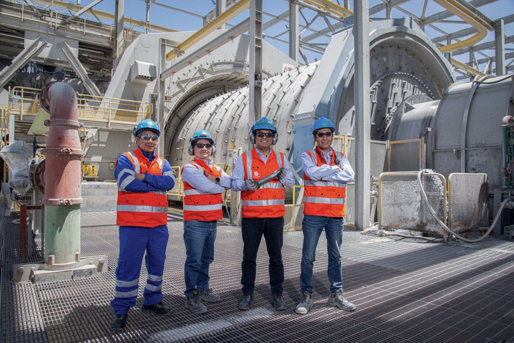 Minera Cerro Verde impulsa la innovación en sus procesos, trabajadores de esta mina crearon dispositivo que aumenta la productividad. NDINA/Difusión