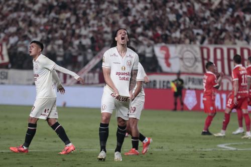 Universitario venció 3-1 a Cienciano y ya acaricia el título del Torneo Clausura