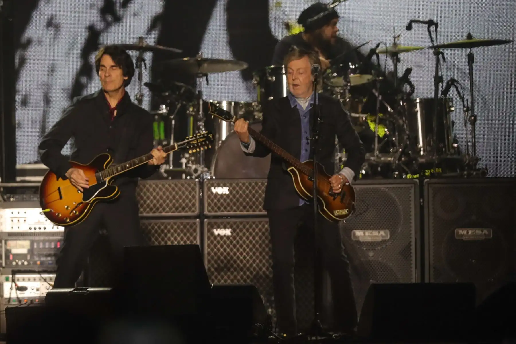 Concierto de Paul McCartney ex miembro de Los Beatles en el Estadio Nacional de Lima. Foto : ANDINA / Lino Chipana.