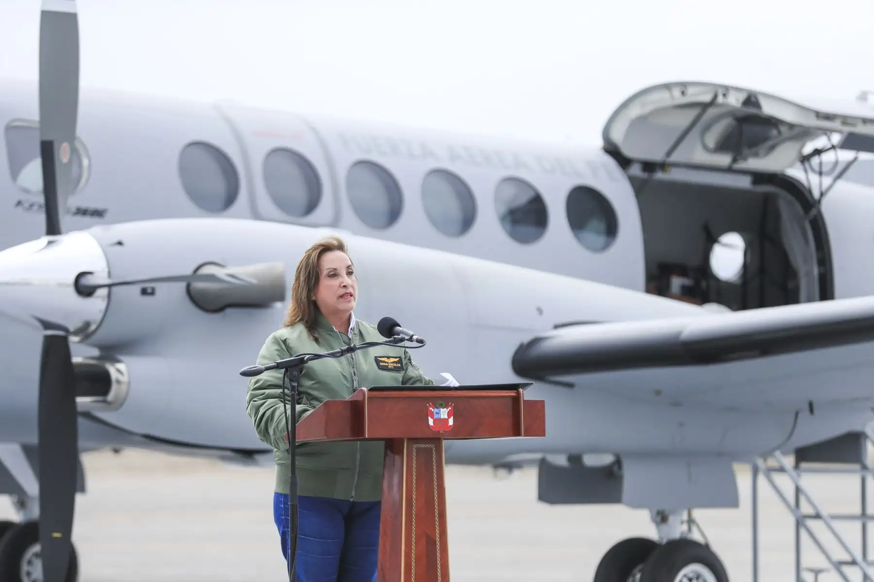 La señora Presidenta de la República participó en la Ceremonia de presentación de la Aeronave Beechraft King Air 360C, que se realizará en la Base Aérea “Las Palmas”. Foto: ANDINA/ Prensa Presidencia