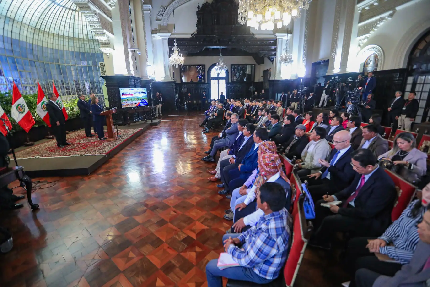 Firma de la Adenda del Proyecto de Aeropuerto Internacional de Chinchero. 
Foto: ANDINA/Prensa Presidencia