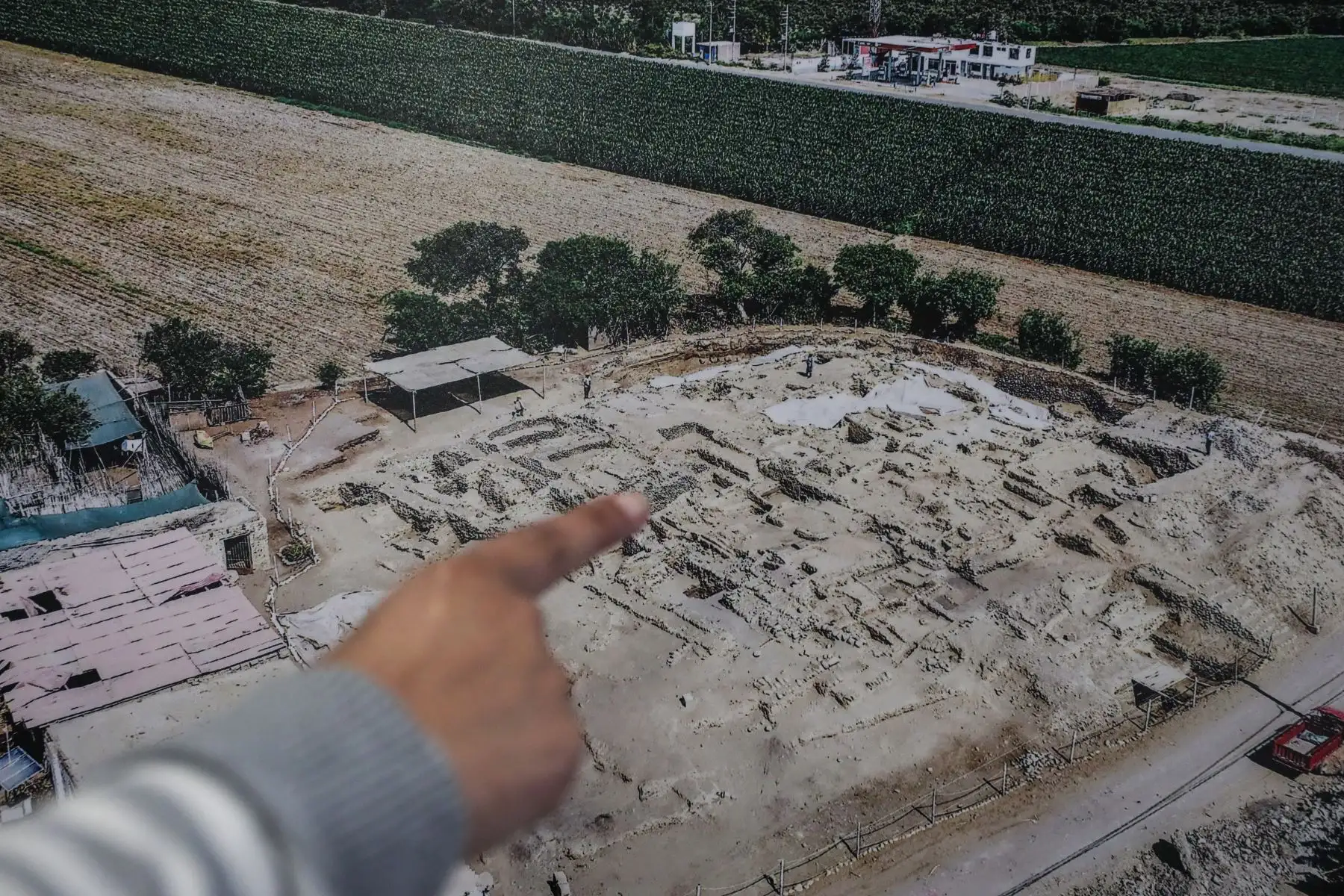 El documental recoge el resultado de la investigación en Caral, con un claro mensaje de advertencia sobre el cambio climático que le tocó sufrir, así como fenómenos naturales que en la actualidad se hacen más evidentes por su mayor frecuencia e intensidad. Foto: ANDINA/ Connie Calderon