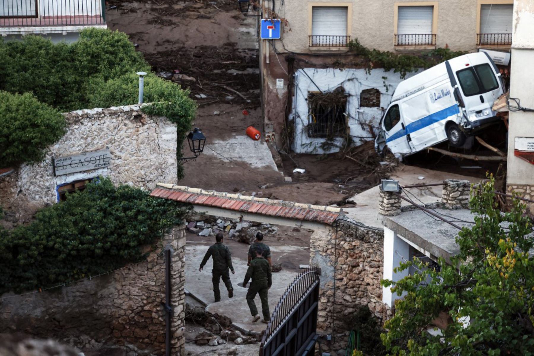 Las inundaciones en la región de Valencia, en el este de España, han causado al menos 95 fallecidos y numerosos desaparecidos, además de cuantiosos daños materiales. El gobierno español decretó tres días de luto a partir del jueves. Foto: AFP